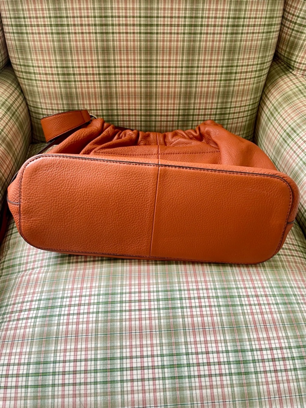Vince Camuto Cognac/Burnt Orange Gathered Leather Shoulder Handbag - Picture 6 of 11